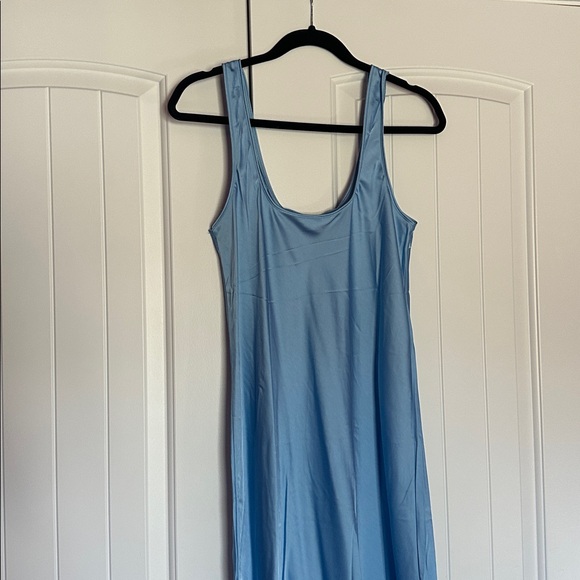 Stunning Satin Bright Blue Dress Size Small NEW W/ TAGS! - Picture 3 of 6